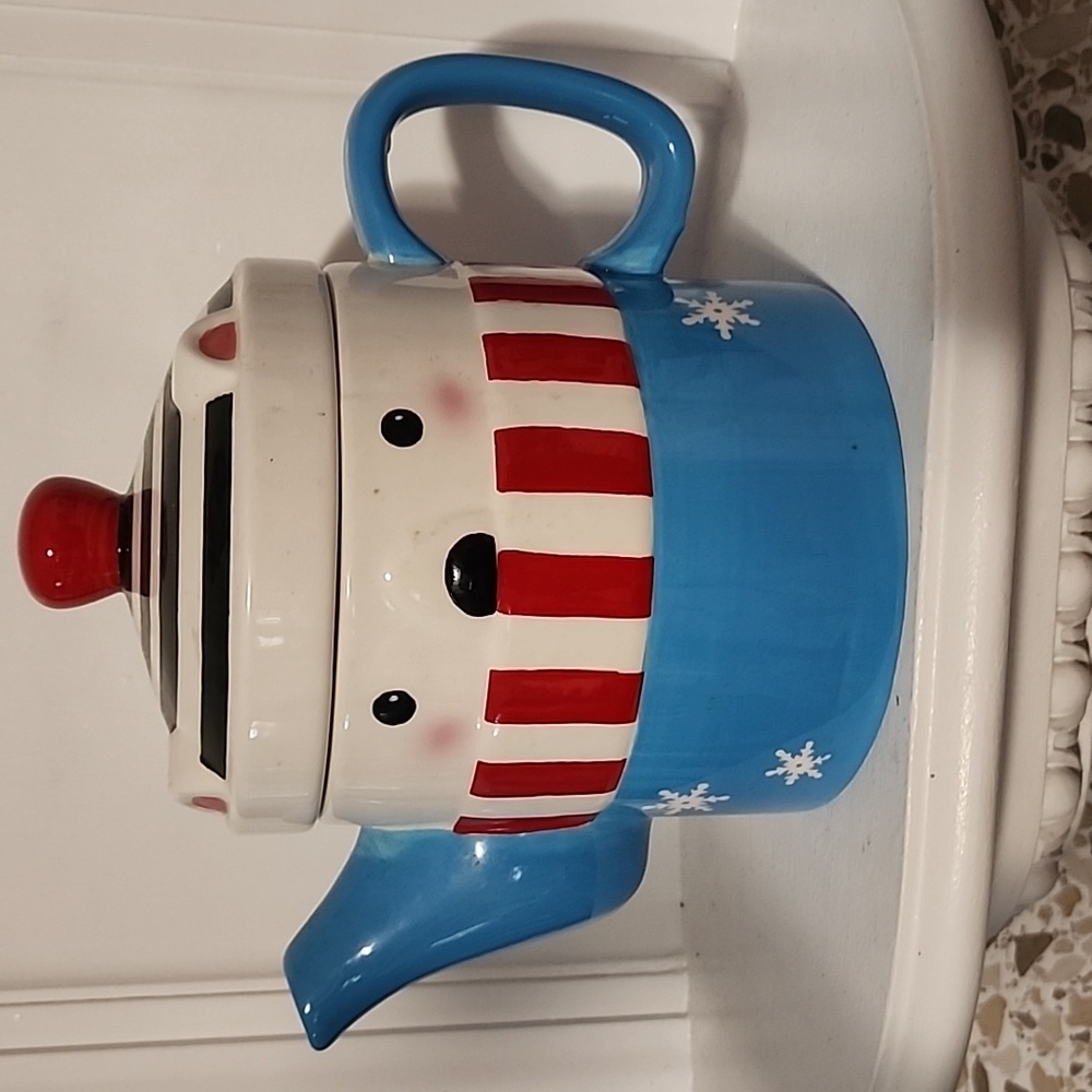 Super Cute Polar Bear Teapot,  Never Used.